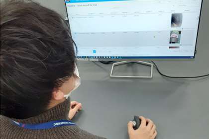 登録される情報は日本のオフィスでリアルタイムに確認