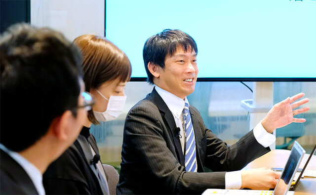 ナック川出さん写真