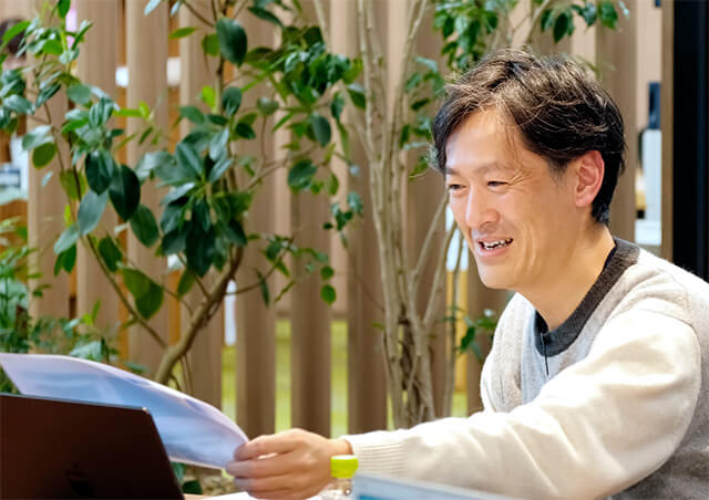 ファシリテーター根鈴さん写真